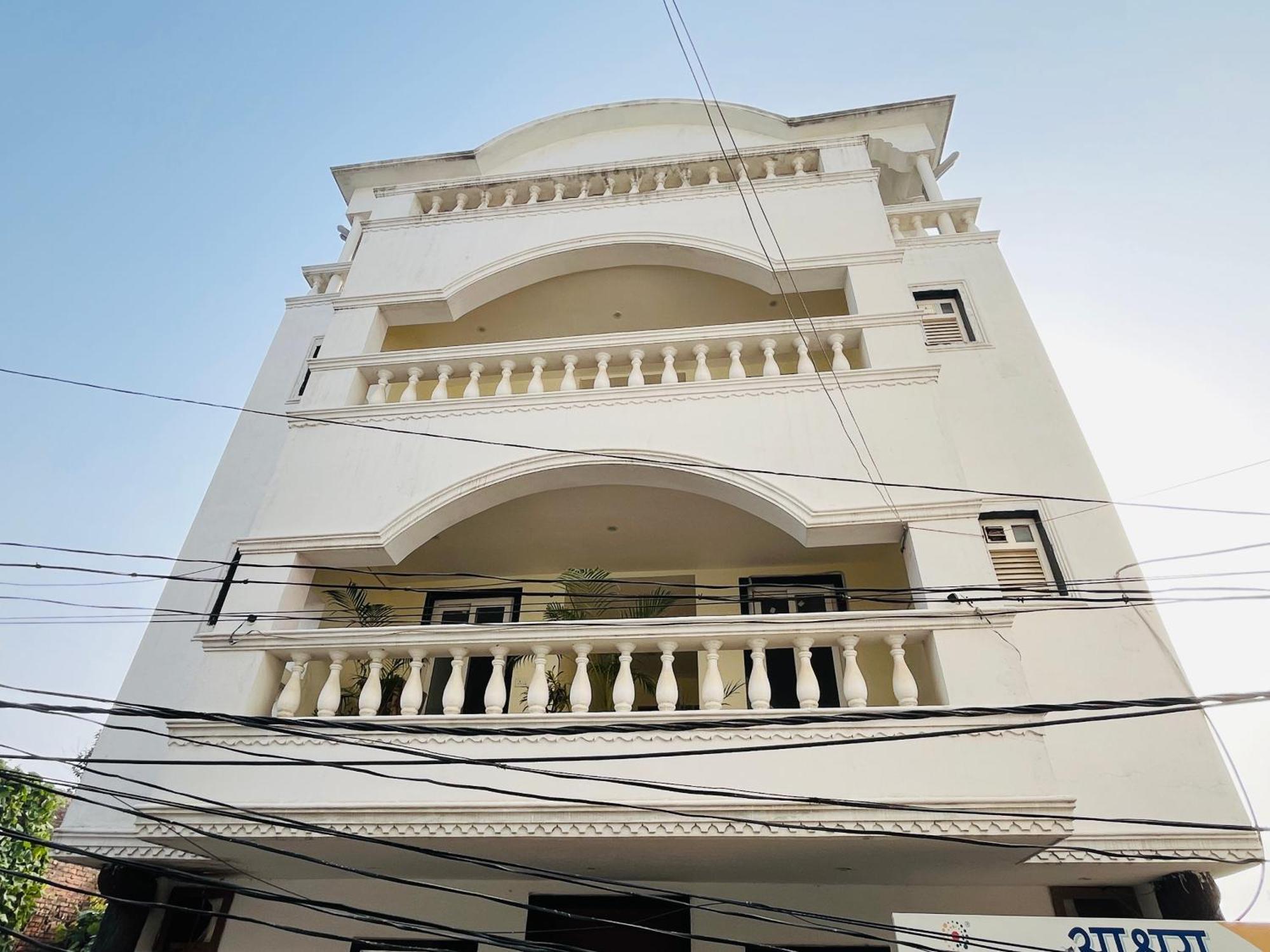 Hare Krishna Homes Jhalwa Allāhābād Junction Buitenkant foto